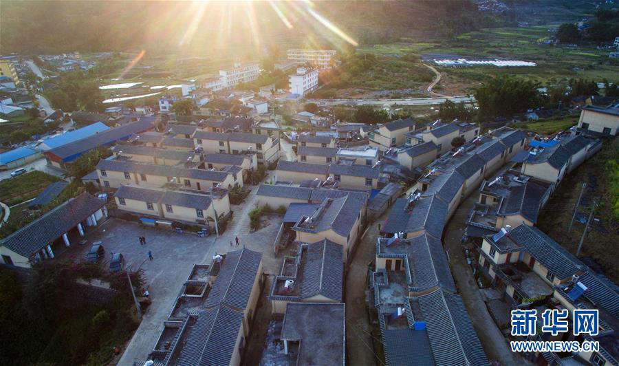 (新華全媒頭條·圖文互動)(5)讓各民族手足相親守望相助——以習近平同志為核心的黨中央關心少數民族和民族工作紀實