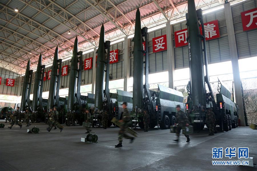 (新華全媒頭條·圖文互動)(11)沿著中國特色強(qiáng)軍之路闊步前進(jìn)——黨中央、中央軍委領(lǐng)導(dǎo)推進(jìn)國防和軍隊建設(shè)70年紀(jì)實