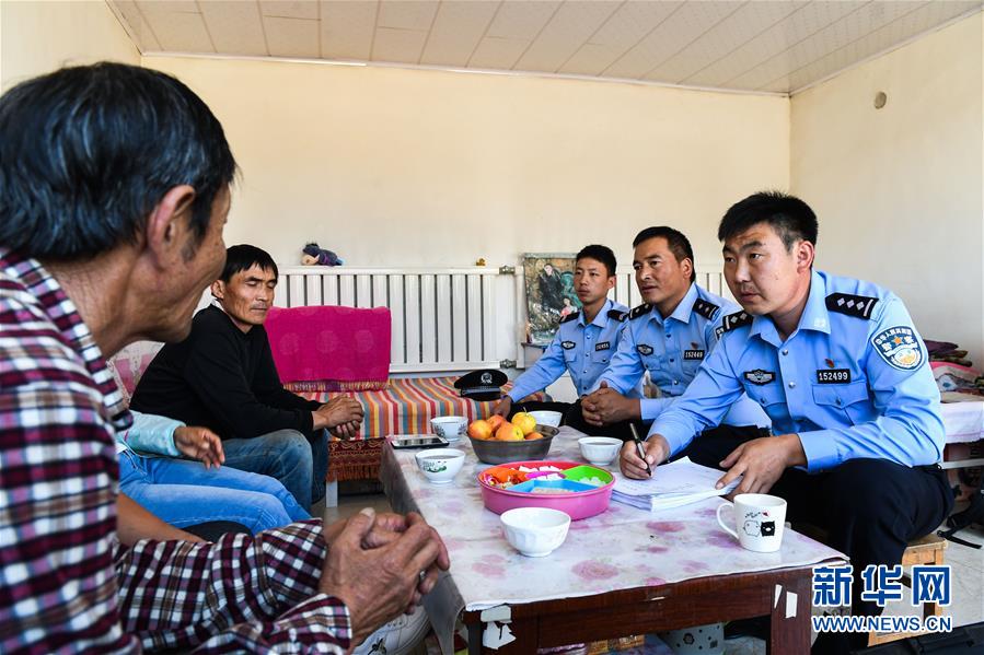 (愛國情 奮斗者·圖文互動)(7)印刻在戈壁上的名字