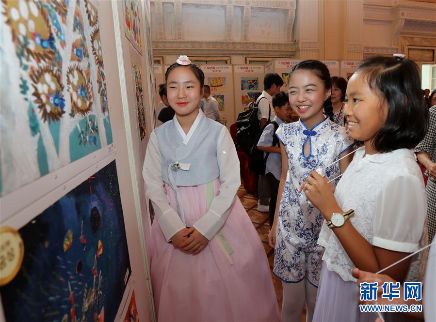 （新華全媒頭條·圖文互動(dòng)）（2）溫故知新，開辟未來——第八次中日韓領(lǐng)導(dǎo)人會(huì)議解讀