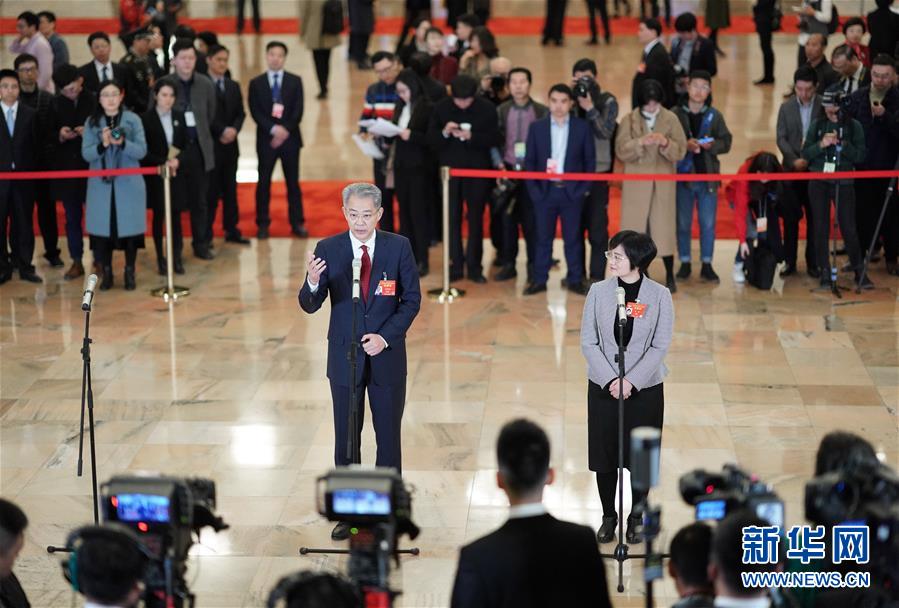 （兩會·面對面·XHDW）（15）全國政協委員接受采訪