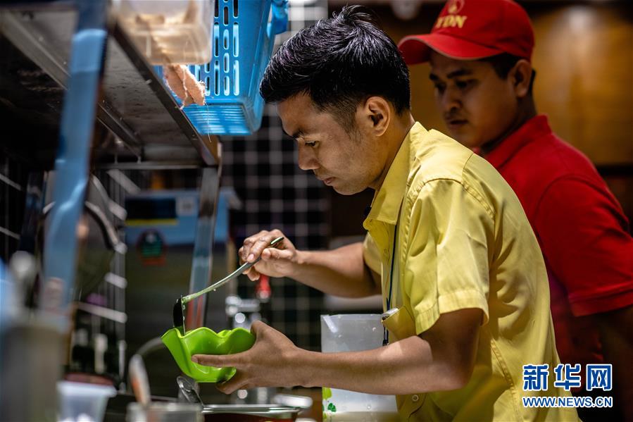 (圖文互動)(2)“瓦城”冒冒學藝記