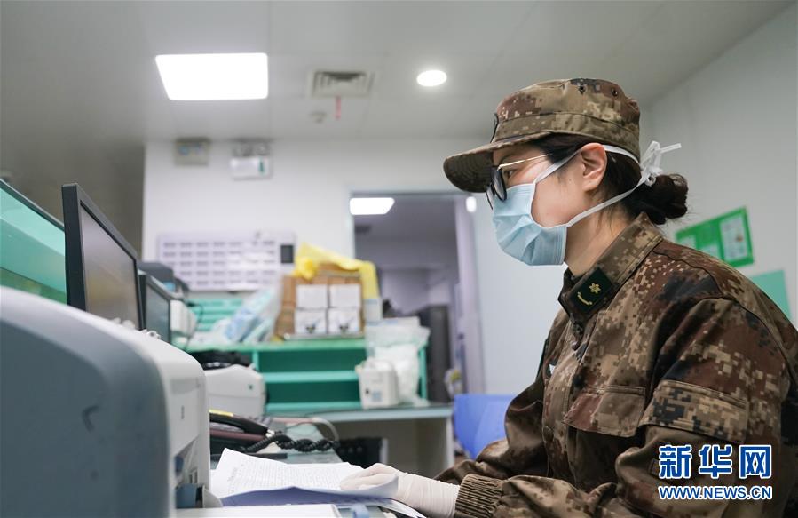 （新華全媒頭條&middot;圖文互動）（22）萬眾一心迎挑戰(zhàn) 眾志成城戰(zhàn)疫情&mdash;&mdash;全國總動員打響疫情防控阻擊戰(zhàn)紀實