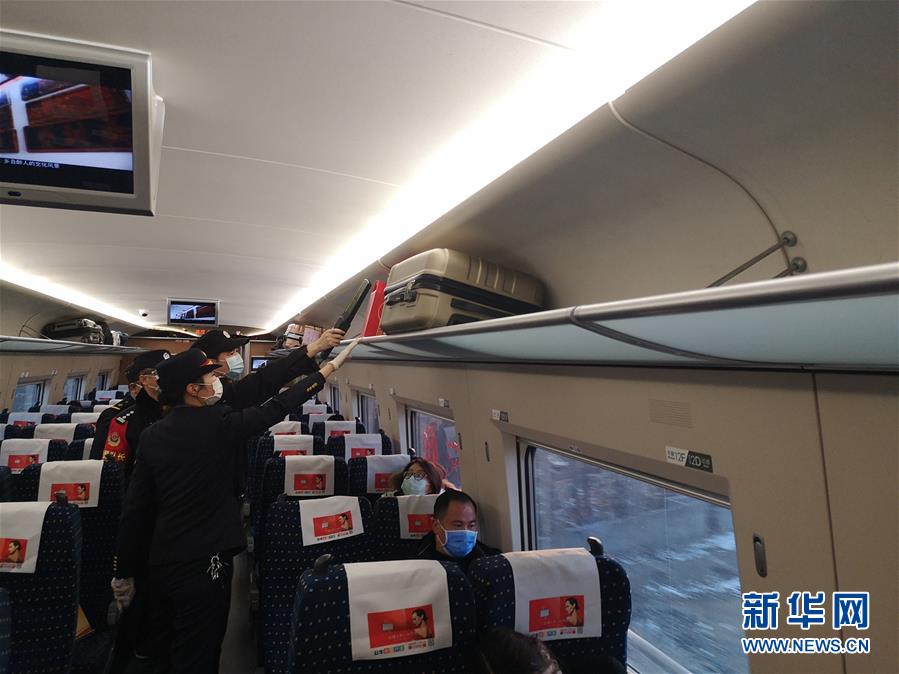 (聚焦疫情防控·圖文互動)(2)千里乘車目擊記