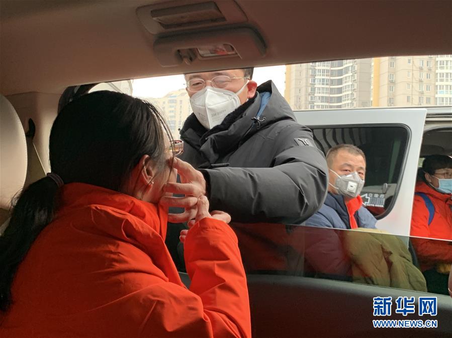 (聚焦疫情防控·圖文互動(dòng))(1)“疫”散有終時(shí) “情”牽無(wú)窮期——馳援武漢的北京“逆行者”“后援團(tuán)”紀(jì)事
