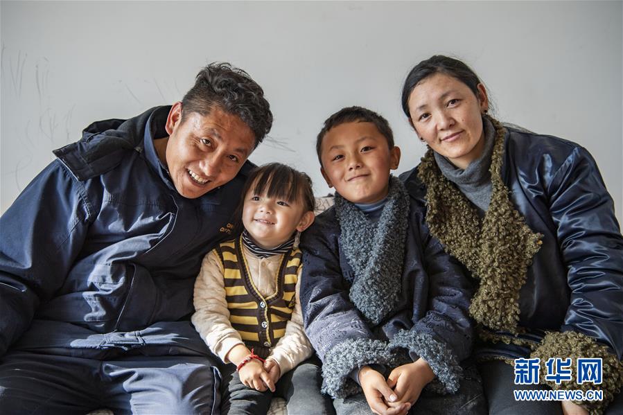 (新春走基層·圖文互動)(8)邊境口岸靜候春天