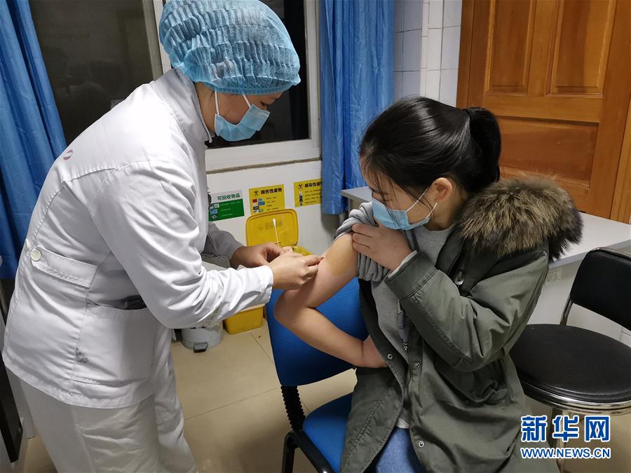 (在習(xí)近平新時(shí)代中國特色社會(huì)主義思想指引下——新時(shí)代新作為新篇章·習(xí)近平總書記關(guān)切事·圖文互動(dòng))(3)點(diǎn)亮希望 驅(qū)魔救人——全國醫(yī)護(hù)人員馳援湖北的故事