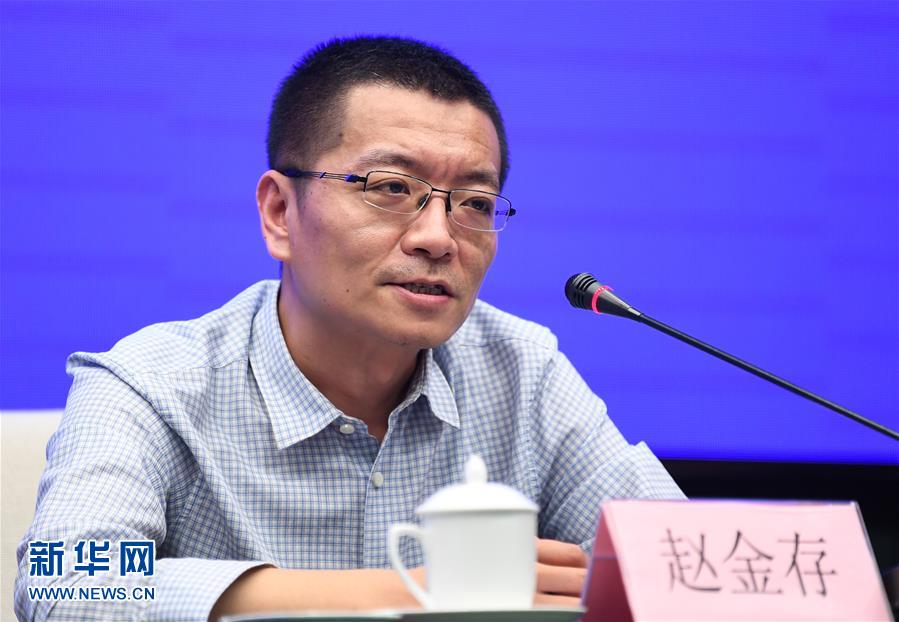 (聚焦疫情防控·圖文互動)(2)鐘南山、李蘭娟院士團隊從新冠肺炎患者糞便中分離出病毒