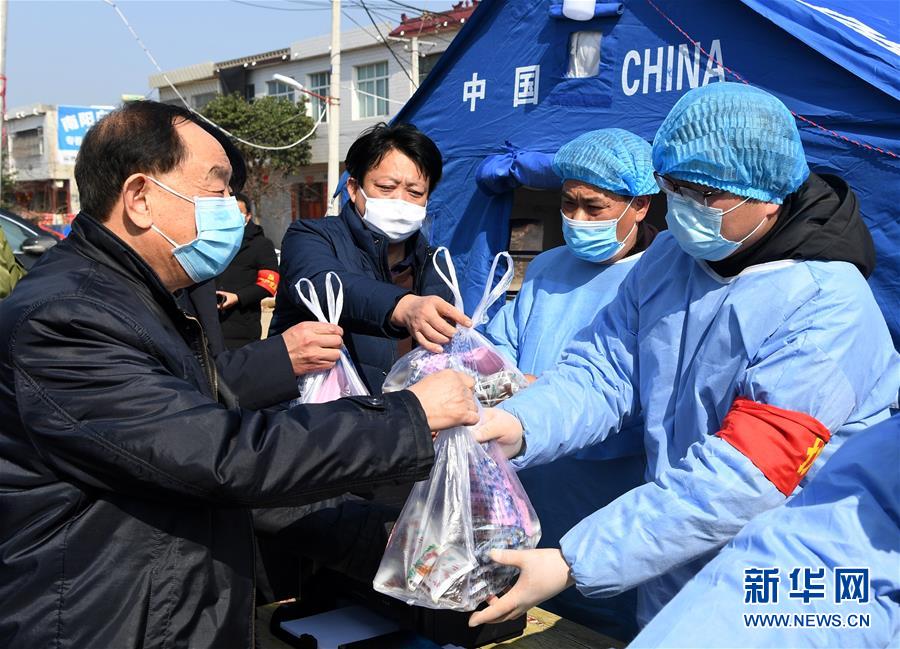 (圖文互動)(1)78歲老中醫的“醫者仁心”