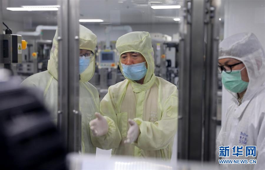 (聚焦疫情防控·圖文互動(dòng))(3)把最好的留給最需要的醫(yī)護(hù)人員——深圳醫(yī)療物資企業(yè)生產(chǎn)見(jiàn)聞