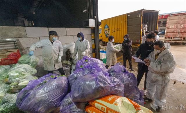 2082847_(新媒體組圖附視頻)應(yīng)急車(chē)隊(duì)司_10.jpg 2082847_(新媒體組圖附視頻)應(yīng)急車(chē)隊(duì)司_10.jpg