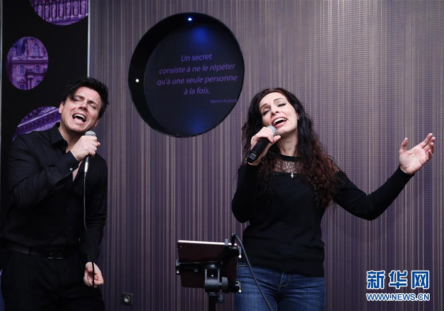 (國(guó)際·圖文互動(dòng))(4)通訊:手牽手,我們共同驅(qū)散陰霾——法國(guó)音樂人創(chuàng)作抗疫歌曲背后的故事