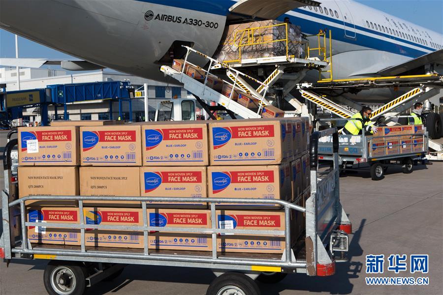 (國際疫情)(3)中國向希臘援助抗疫醫(yī)療物資