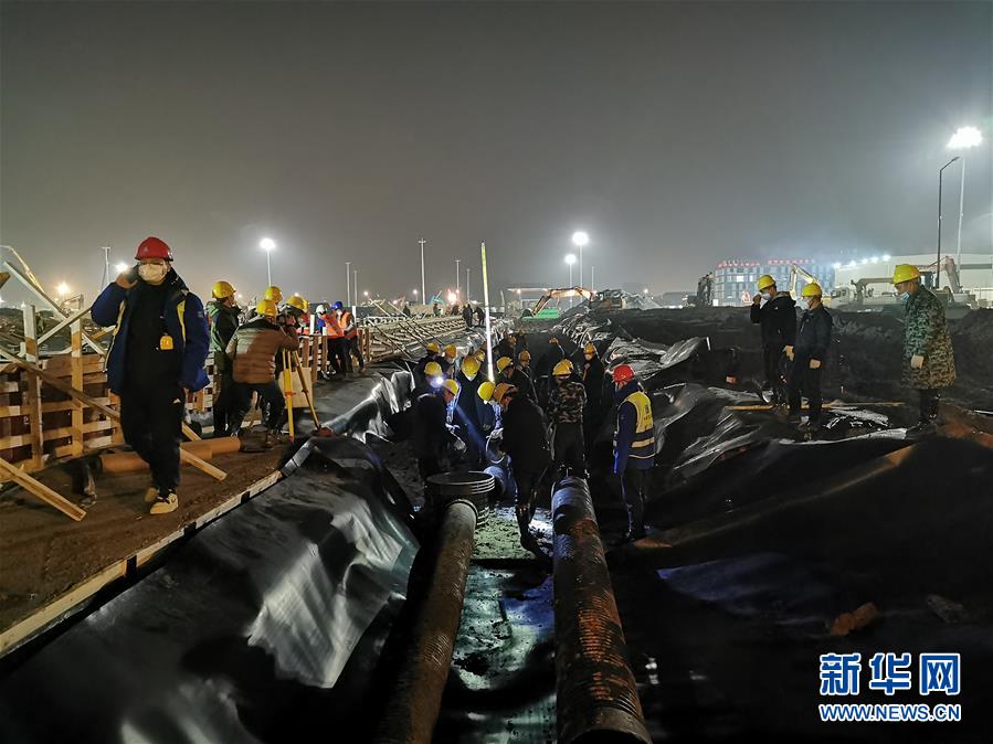 (一線抗疫群英譜·圖文互動(dòng))(3)羅文浩:“女兒,你的名字里有溫暖,有榮光!”