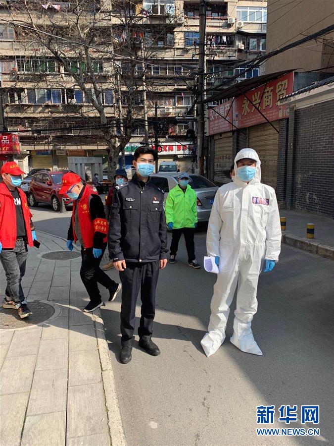 (習近平致敬的戰“疫”英雄·公安干警篇·圖文互動)(6)他們,抗疫一線鑄警魂