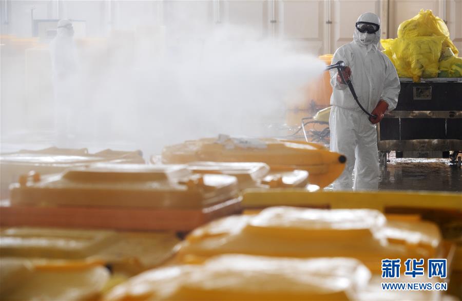 (聚焦疫情防控·圖文互動)(5)“隱蔽”防線上的阻擊戰——武漢醫療廢物處理從“全線告急”到“日產日清”