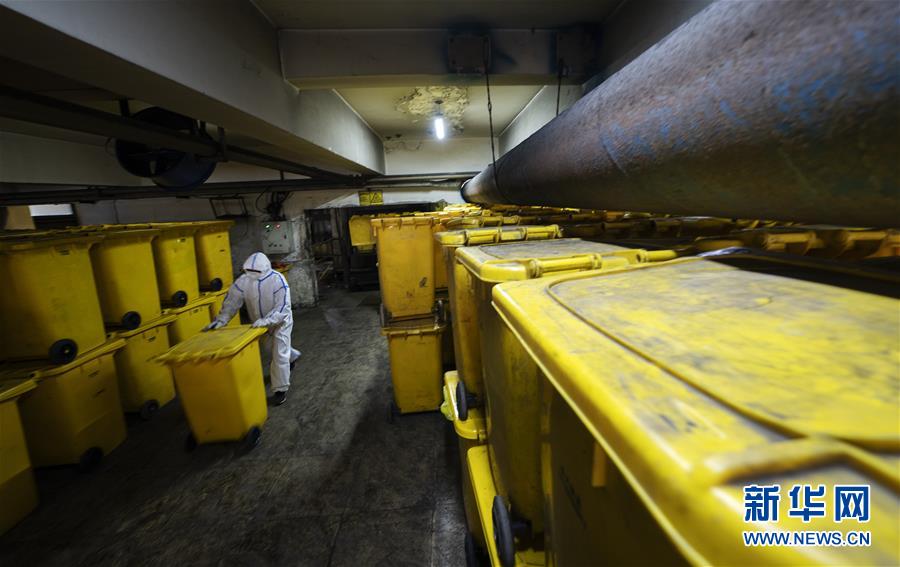 (聚焦疫情防控·圖文互動)(18)“隱蔽”防線上的阻擊戰——武漢醫療廢物處理從“全線告急”到“日產日清”