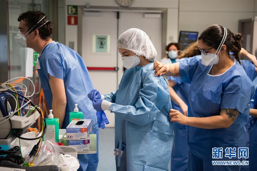 (國(guó)際)(11)世界衛(wèi)生日:向醫(yī)護(hù)人員致敬