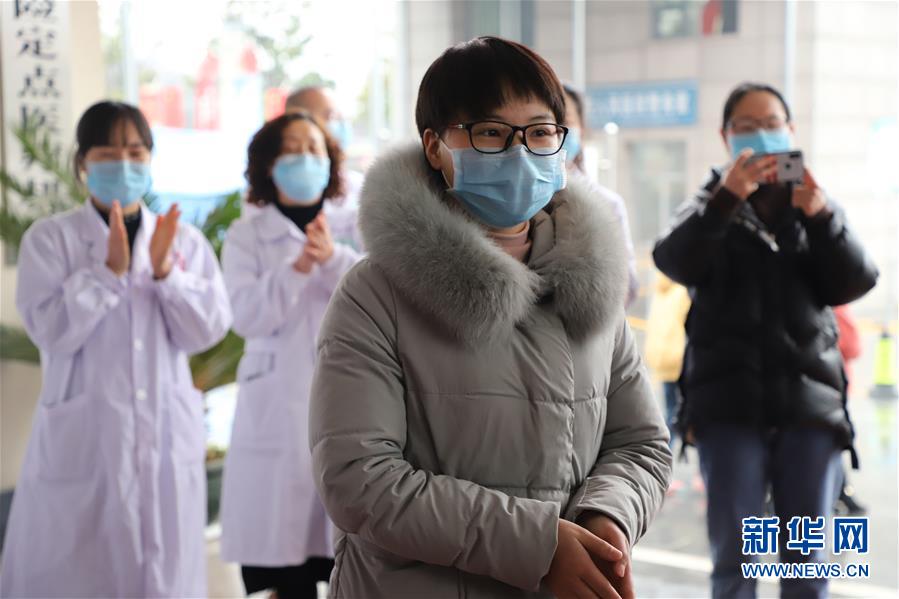 （一線抗疫群英譜&middot;圖文互動）&ldquo;英雄妹妹&rdquo;杜富佳：雷場是哥哥的戰場，武漢是我的前線