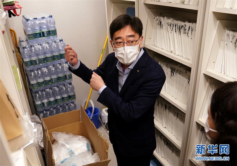 (香港故事·圖文互動)(3)從“非典”到新冠,一位香港醫生親歷的兩次抗疫