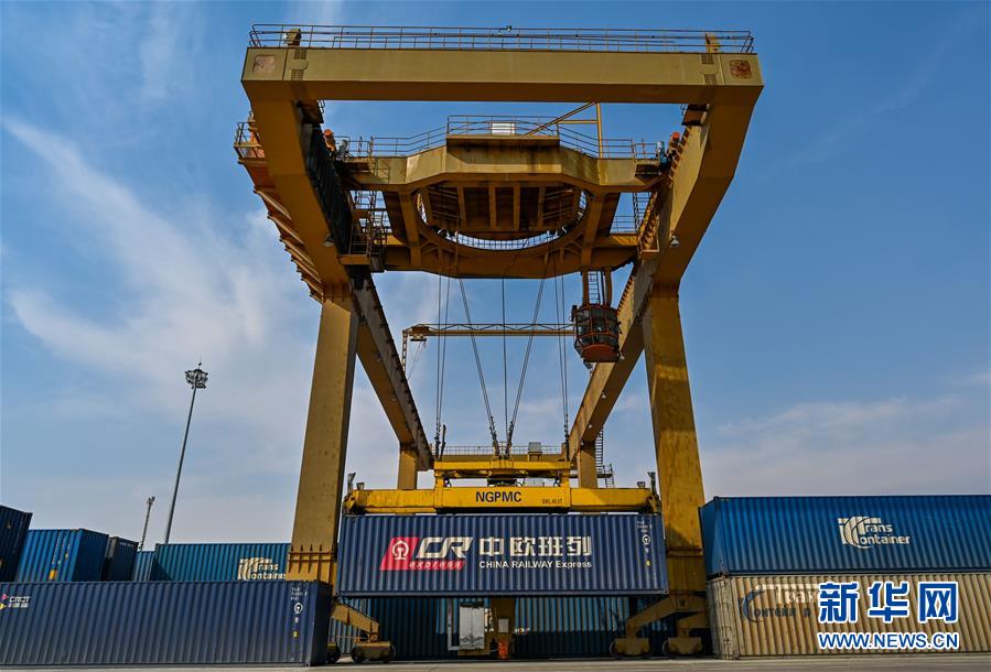 （新華全媒頭條&middot;圖文互動）（14）邊城戰&ldquo;疫&rdquo;&mdash;&mdash;綏芬河、滿洲里境外輸入疫情防控紀實