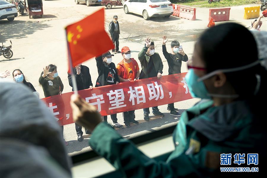 (聚焦疫情防控·圖文互動)(1)分秒必爭!一切為了治病救人——中國抗疫生命至上的生動實踐