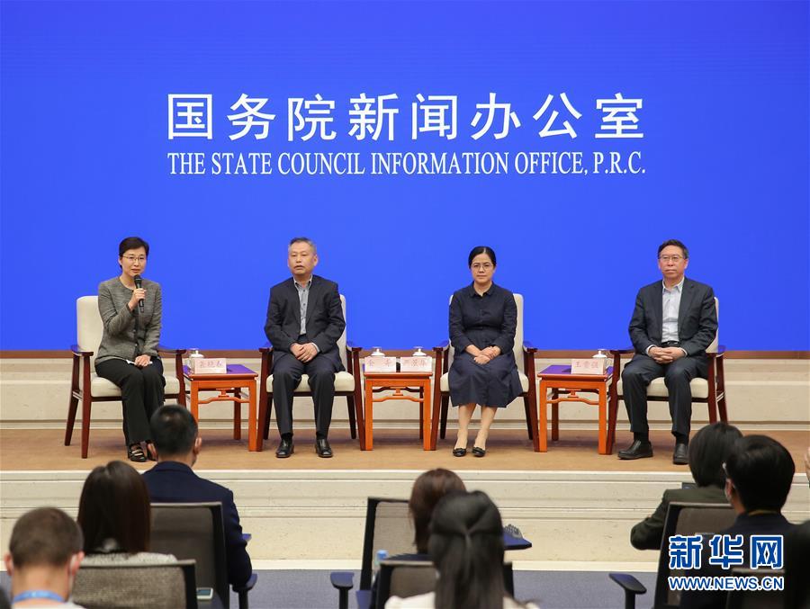 (社會(huì))國新辦舉行專家介紹新冠肺炎疫情相關(guān)科學(xué)研究情況吹風(fēng)會(huì)