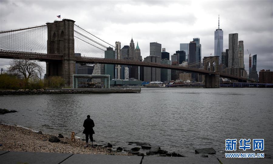 (國際·圖文互動)(1)疫情重創(chuàng)美國經(jīng)濟