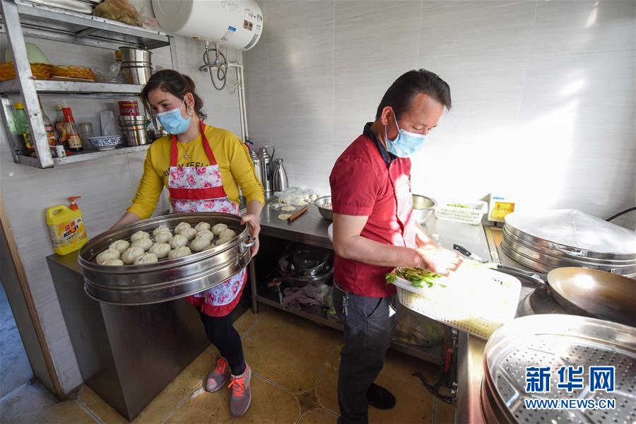 (決戰決勝脫貧攻堅·圖文互動)(7)阿布都艾尼北上務工“三級跳”