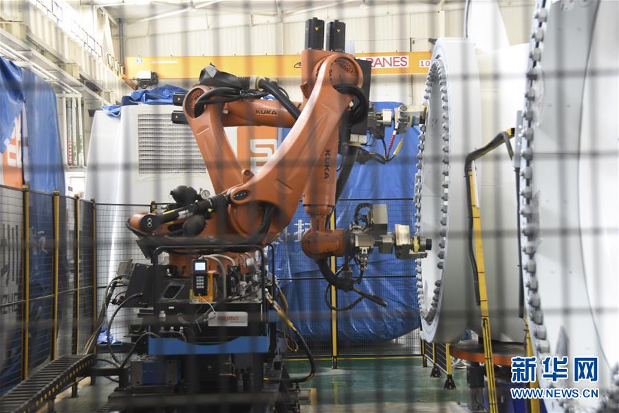 (聚焦復(fù)工復(fù)產(chǎn)·圖文互動(dòng))(2)聆聽復(fù)蘇的腳步——新疆企業(yè)一線生產(chǎn)見聞