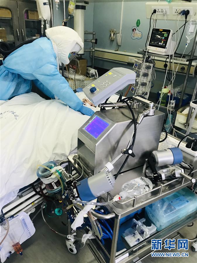 （新華全媒頭條·圖文互動）（4）“我看不見你的樣子，但我知道你是誰”——寫在國際護士節來臨之際