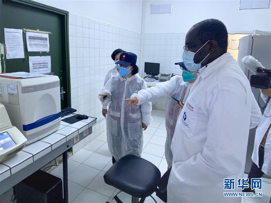 （新華全媒頭條·圖文互動）（13）“始終把人民群眾生命安全和身體健康放在第一位”——中國抗疫彰顯“生命至上、人民至上”理念