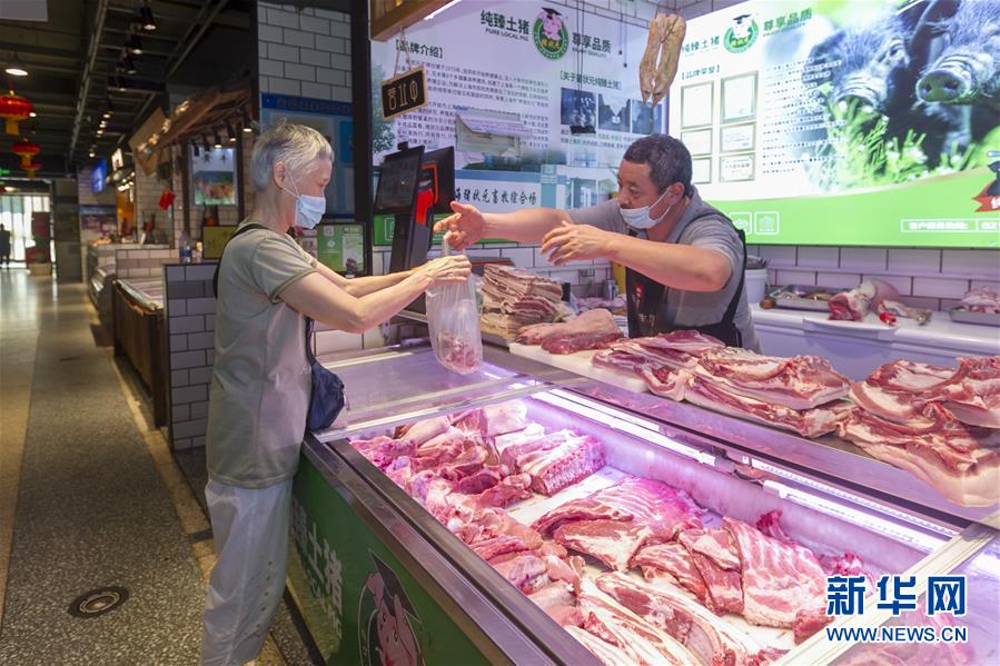 （圖文互動）（2）告別臟亂，留住溫情——上海鬧市小菜場見聞