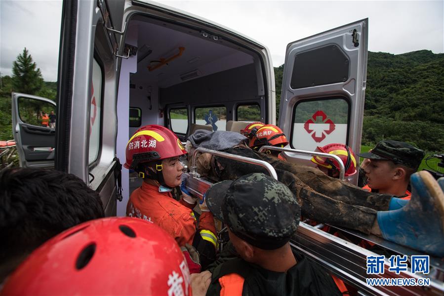 (防汛抗洪·圖文互動)(10)湖北黃梅山體滑坡事故救援紀實