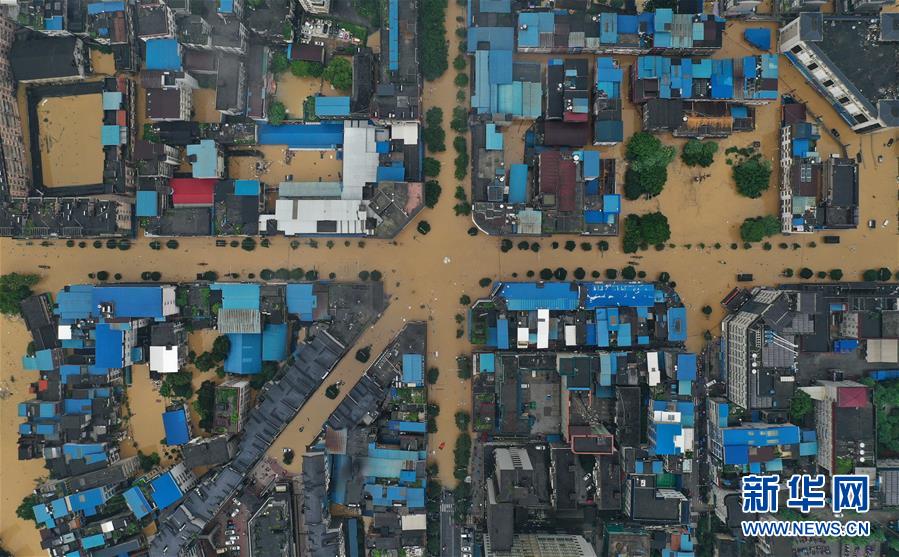 (防汛抗洪)(2)廣西融水:洪峰過境