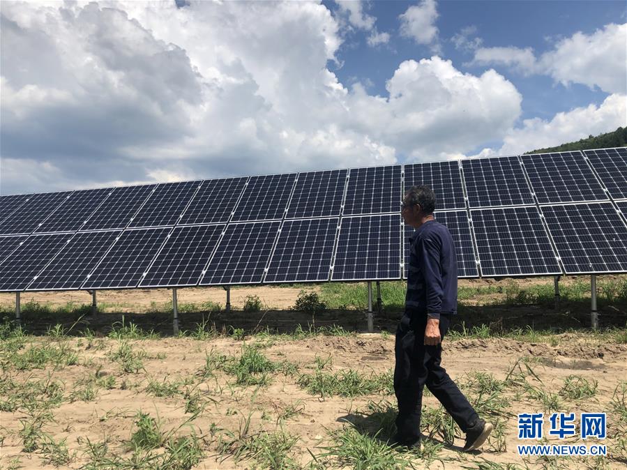 (決戰決勝脫貧攻堅·圖文互動)(2)石頭縫里“種太陽”