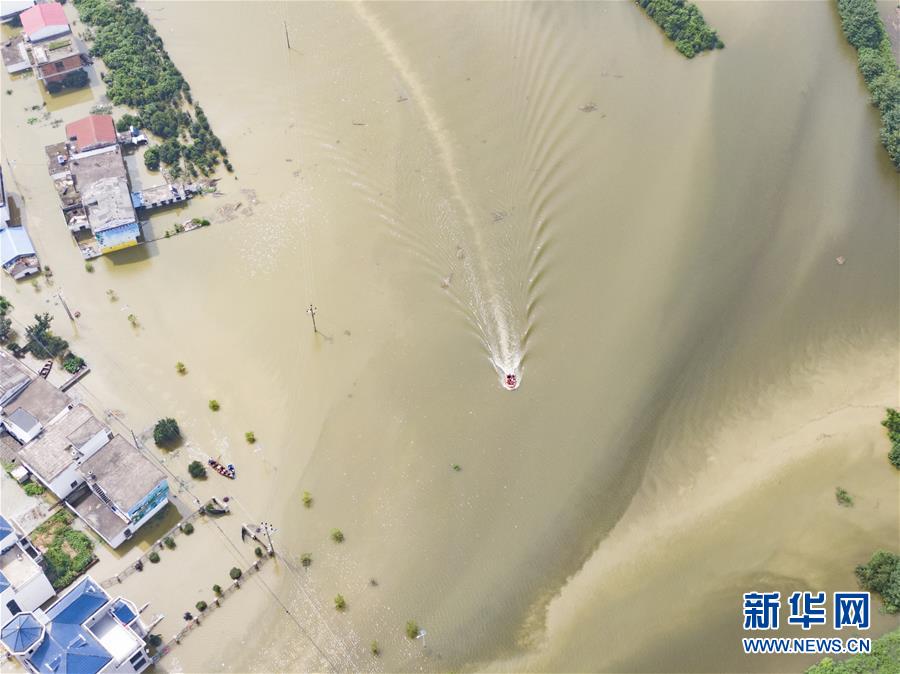 (新華全媒頭條·圖文互動)(6)百萬群眾大轉移——抗洪搶險救援直擊