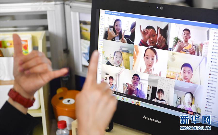 (新華全媒頭條·圖文互動)(17)“美麗的中國夢屬于你們”——以習(xí)近平同志為核心的黨中央關(guān)心少年兒童工作紀(jì)實(shí)