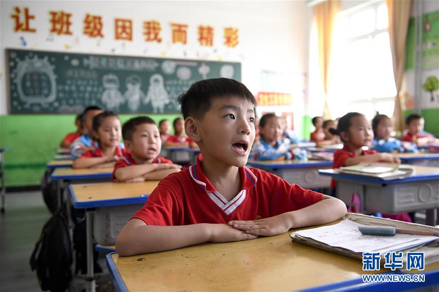 (新華全媒頭條·走向我們的小康生活·圖文互動)(16)23萬人的命運轉折——我國最大易地生態移民安置區的脫貧密碼