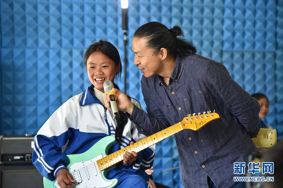 (特別的暑期生活·圖文互動)(5)聆聽“云端”校園的搖滾夢——貴州“海拔最高”村小暑期見聞