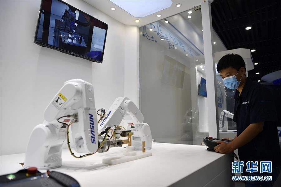 (新華全媒頭條·走向我們的小康生活·圖文互動)(6)沽水流霞正美好——天津“工筆”繪就“小康圖”