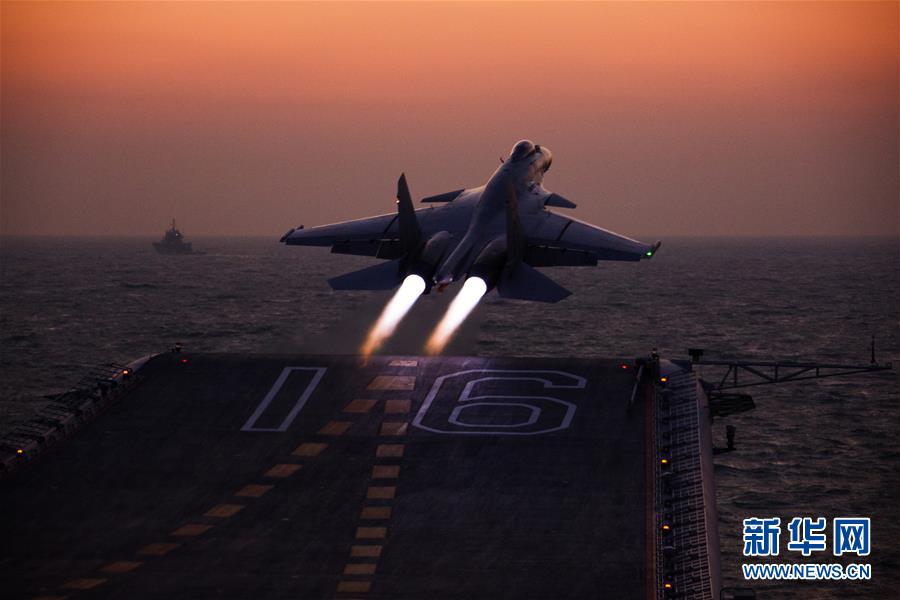 (在習(xí)近平強軍思想指引下·我們在戰(zhàn)位報告·圖文互動)(7)奮飛在新時代的海天——海軍某艦載航空兵部隊備戰(zhàn)打仗記事
