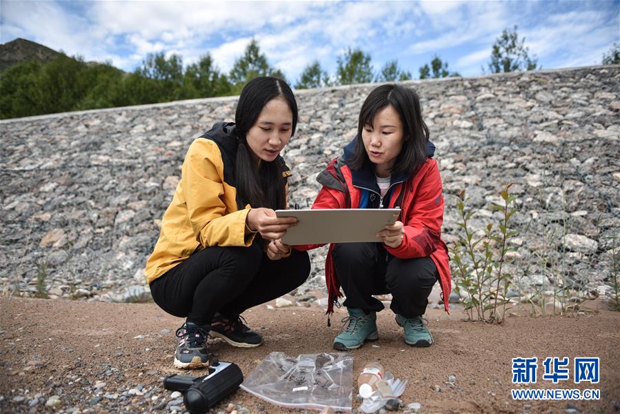 (熱點(diǎn)鮮報(bào)·圖文互動(dòng))(1)科學(xué)也能很浪漫——看“女漢子”如何在青藏高原做科考