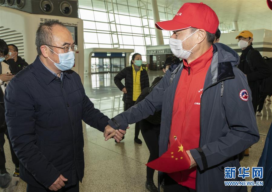 (圖文互動(dòng))(2)追趕時(shí)間的人——記“人民英雄”國(guó)家榮譽(yù)稱(chēng)號(hào)獲得者張定宇