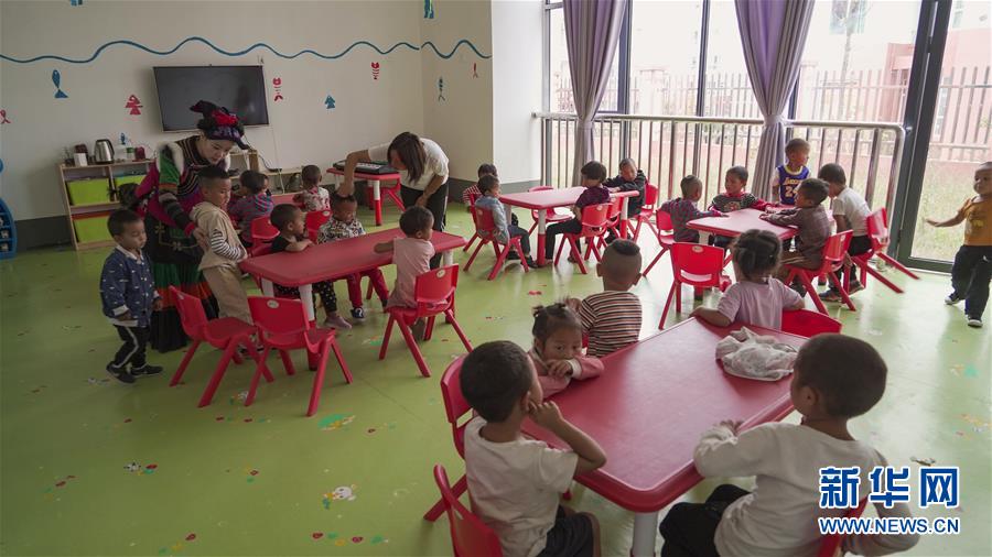 (新華全媒頭條·決戰決勝脫貧攻堅·督戰未摘帽貧困縣·圖文互動)(2)苦蕎花開大涼山——四川7個未摘帽縣脫貧攻堅一線觀察