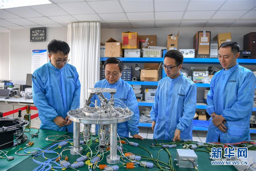 (在習(xí)近平新時(shí)代中國特色社會(huì)主義思想指引下——新時(shí)代新作為新篇章·習(xí)近平總書記關(guān)切事·圖文互動(dòng))(2)“從0到1”的堅(jiān)守與突破:攀登科學(xué)高峰的那些“一生一事”