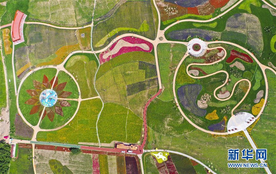 （新華全媒頭條&middot;走向我們的小康生活&middot;圖文互動(dòng)）（2）黑土地上是我家&mdash;&mdash;在吉林，一瞥中國東北鄉(xiāng)村美麗未來