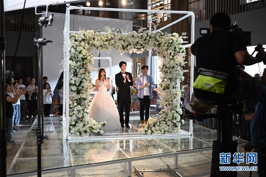 (特區(qū)40年·圖文互動(dòng))(1)老廠房變身“夢(mèng)工廠”折射廈門經(jīng)濟(jì)特區(qū)40年變遷