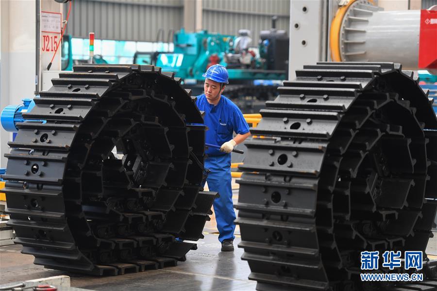 (落實“六穩”“六保”企業見聞·圖文互動)(2)“智慧工廠”引領“生產節拍”——走進山河智能一探究竟