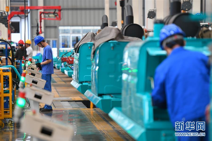 (落實“六穩”“六保”企業見聞·圖文互動)(6)“智慧工廠”引領“生產節拍”——走進山河智能一探究竟